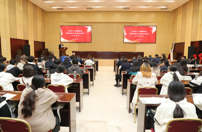 我校舉辦2025屆畢業(yè)生第二場秋季就業(yè)雙選會暨徐州市人力資源服務(wù)業(yè)促就業(yè)公益行動啟動儀式